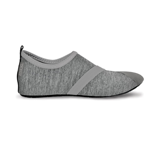 FITKICKS FOLDABLE WATER, ACTIVE FOOTWEAR- GREY SIZE L 8.5/9.5 (NEW WITH TAGS) - Picture 2 of 7